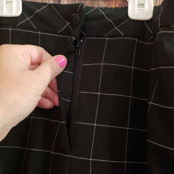 3 for $25 Linea Pants - Picture 4 of 12